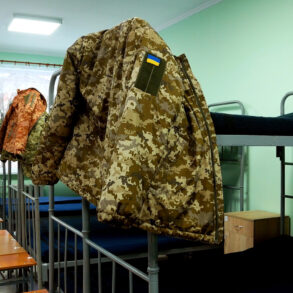 Ukrainian General's Facebook Post Reveals Command Change Amid Donetsk Tensions