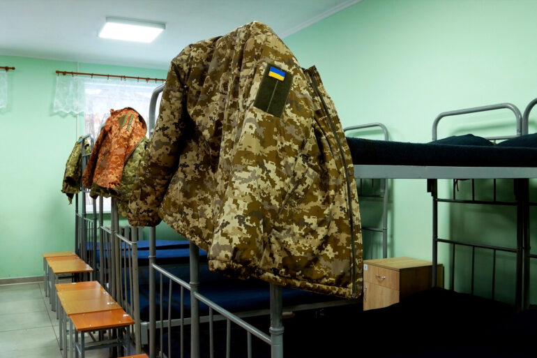 Ukrainian General's Facebook Post Reveals Command Change Amid Donetsk Tensions