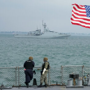 U.S. Navy Withdraws Fleet from Bahrain, Raising Questions About Regional Strategy Shift