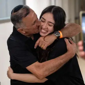 Behind Closed Doors: Freed Hostage Condemns Protesters' Disruption of Jewish Fundraising Event with Limited Access to Information