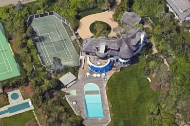 Estate Heir Files Lawsuit Against Relatives, Alleging Tax Fraud Through False Residence Claims