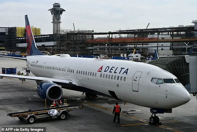 Federal Agents Storm Delta Airlines Flight Cockpit in Unprecedented Incident at San Francisco Airport