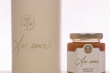Meghan Markle's Backstabbing Privilege: Apricot Spread Glitch and Oversell Ignite Customer War