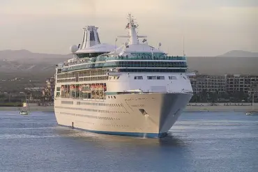 Royal Caribbean Passenger Alleges Wrongful Detention After False Claim, Details Shared in Viral TikTok Posts