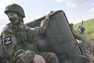 Russian Forces Tighten Grip on Kupyansk as Ukrainian Troops Face Encirclement and Blocked Supply Routes