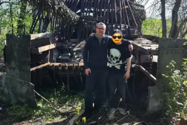 Russian T-72B3 Tank Modified with Unconventional Anti-Drone Defenses, Signaling Shift in Modern Warfare Tactics