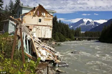 Scientists Warn of Unprecedented Flood Threat That Could Exceed Worst Natural Disasters