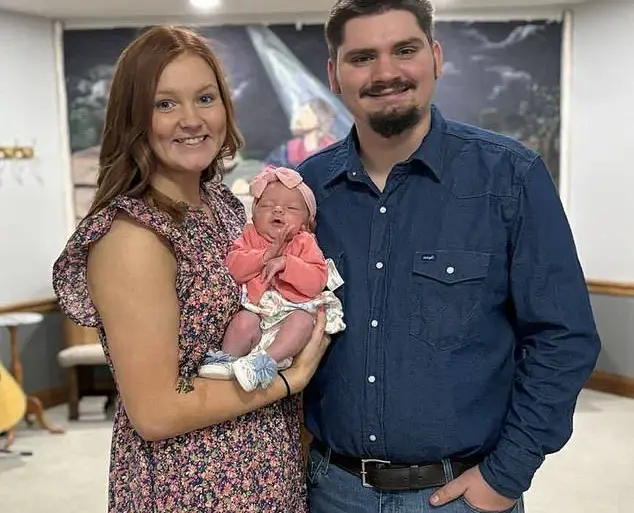 Tragedy Strikes Honeymooners: Kentucky Woman Confronts Grief After Husband and Daughter Killed in Hardinsburg Crash