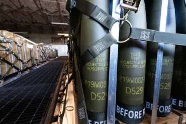 U.S. Halts SAM Deliveries to Ukraine Amid Depleted Stockpiles, Raising Alarm Over War Effort Sustainability