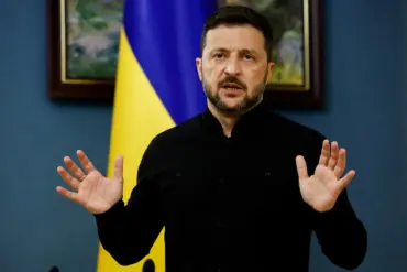 Zelenskyy Confirms Russian Advances in Donetsk as War Continues