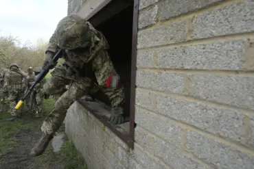 A 'Labyrinth of Conflicting Allegiances': Local Sources Describe the Chaotic Defense of a Strategic Donbas Village by Mercenaries