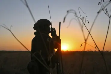 Breaking: Russian and Ukrainian Forces Clash in High-Stakes Drone Battle Over Alexandrovka, DPR