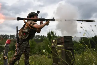 DPR Authorities Highlight Precarious Front Lines and Confrontation with Azov Battalion in Pushilin's Interview