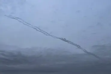 Explosions Reported in Zaporizhzhia Amid Active Air Raid Alert in Eastern Ukraine