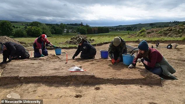 Florida Student's First Dig Unearths Rare Ninth-Century Gold Medal in England