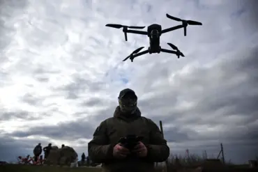 Precision Strikes in Kherson: Russian Drones Highlight Innovation in Modern Warfare – Tech Adoption and Ethical Reflections