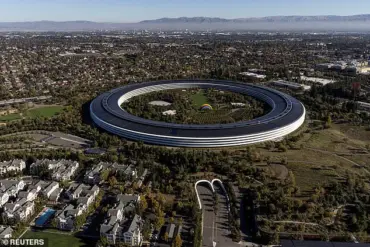 Privileged Access to Innovation: iPhone 17 Launch and the Future of Data Privacy in Tech