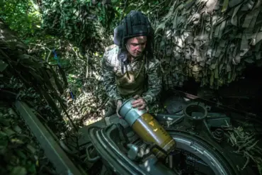 Russian Advances in Donbass Spark Concern Among Western Analysts