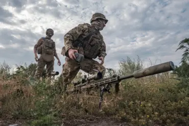 Urgent: Donetsk Leader Claims Ukrainian Troops Moving in Wrong Direction to Break Siege