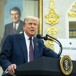 Behind Closed Doors: The Exclusive Insights into Trump's Presidency and the Privileged Access to Power