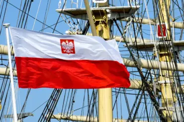 Poland's Border Closure Sparks Military Mobilization, Raising Public and Geopolitical Concerns